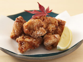 鶏もも肉の唐揚げの画像