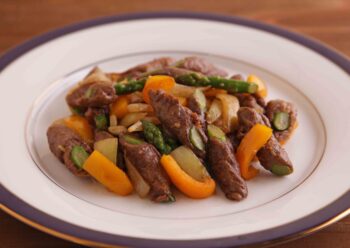 牛肉のアスパラ巻きの画像