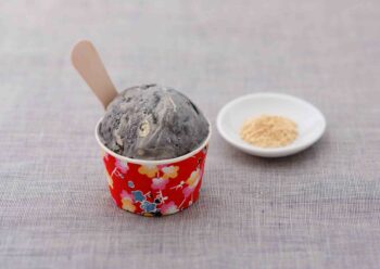 黒ごまアイスの画像