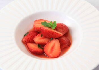 苺のマリネ ミント風味の画像